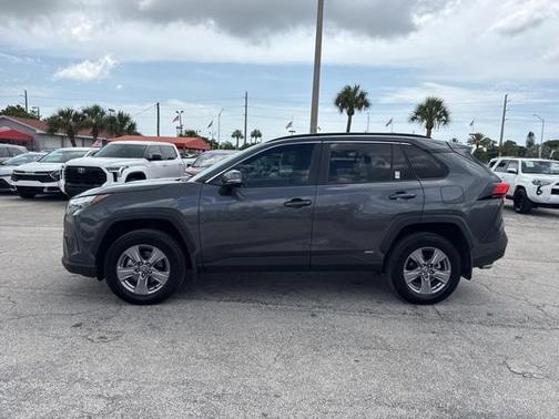 2024 Toyota RAV4 Hybrid XLE
