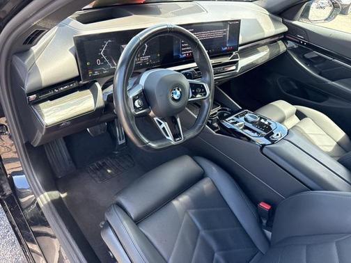 2025 BMW 530 i