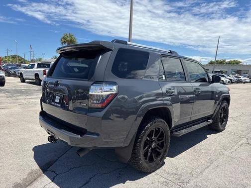 2024 Toyota 4Runner SR5