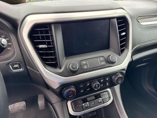 2023 GMC Acadia FWD SLT