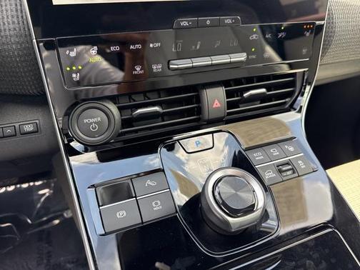 2024 Toyota bZ4X Limited