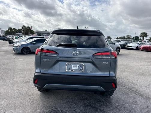 2025 Toyota Corolla Cross XLE