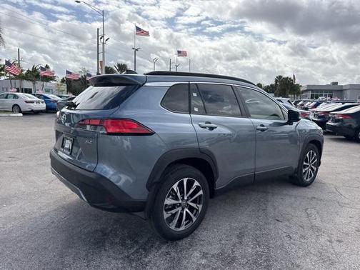 2025 Toyota Corolla Cross XLE