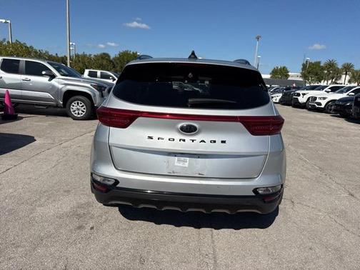 2022 Kia Sportage S