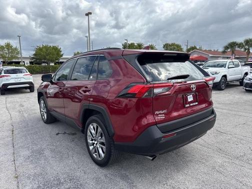 2021 Toyota RAV4 XLE Premium