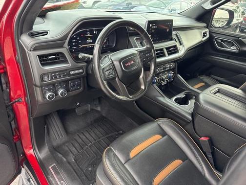 2022 GMC Yukon 4WD AT4