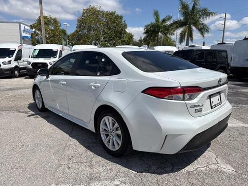 2024 Toyota Corolla Hybrid SE