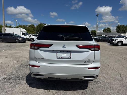 2024 Mitsubishi Outlander SE 2.5 2WD