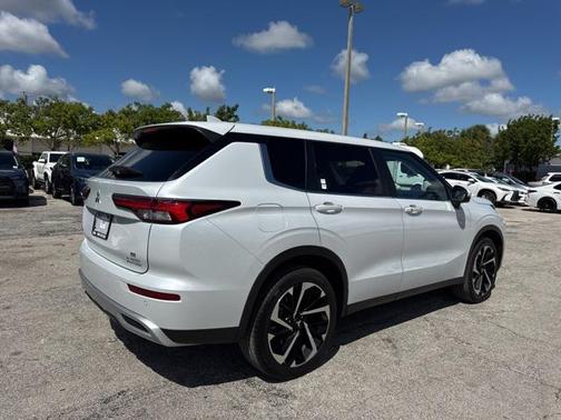 2024 Mitsubishi Outlander SE 2.5 2WD