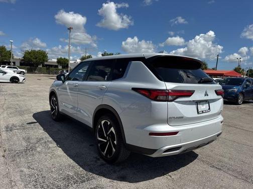 2024 Mitsubishi Outlander SE 2.5 2WD