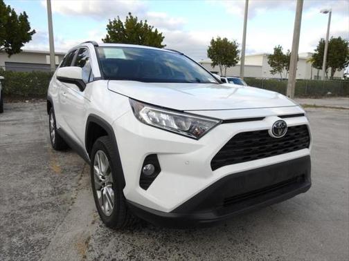 2019 Toyota RAV4 XLE Premium