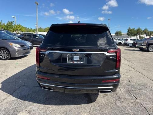 2025 Cadillac XT6 Premium Luxury FWD
