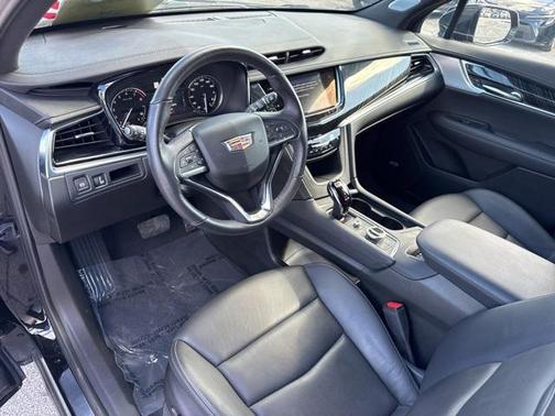2025 Cadillac XT6 Premium Luxury FWD