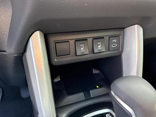 2025 Toyota Corolla Hybrid SE