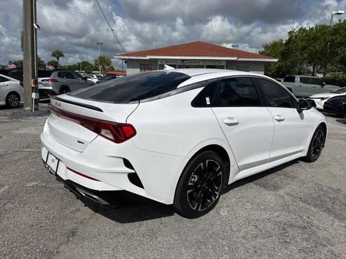 2024 Kia K5 GT-Line