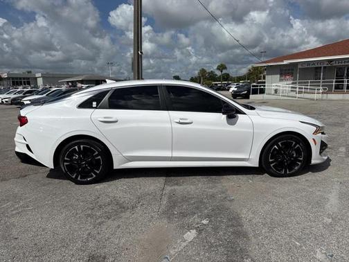 2024 Kia K5 GT-Line