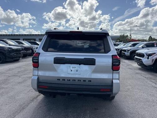 2025 Toyota 4Runner SR5