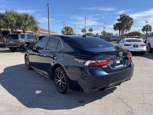2021 Toyota Camry SE