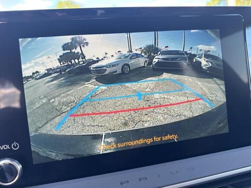 2025 Toyota Prius LE