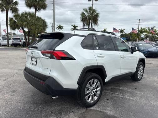 2025 Toyota RAV4 XLE Premium