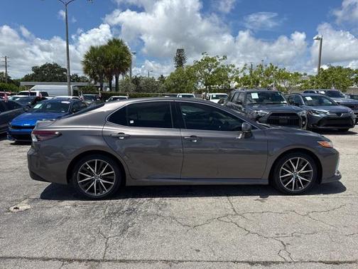 2023 Toyota Camry XLE