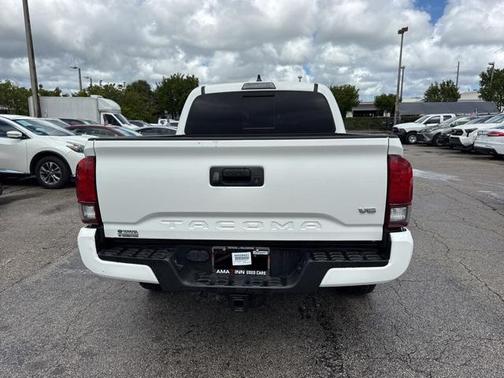 2017 Toyota Tacoma SR5