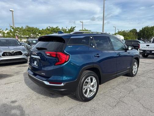 2020 GMC Terrain SLT