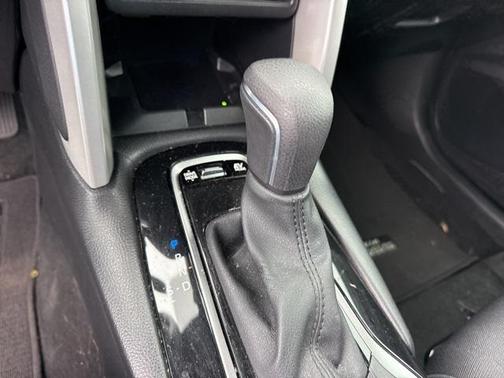 2025 Toyota Corolla Hybrid SE