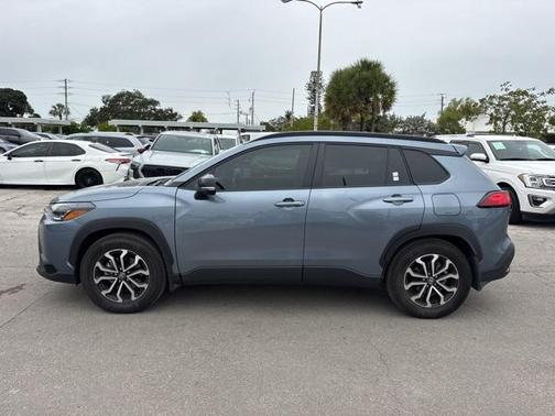 2025 Toyota Corolla Hybrid SE