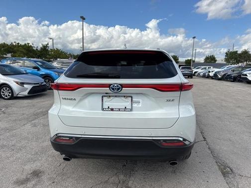 2024 Toyota Venza XLE