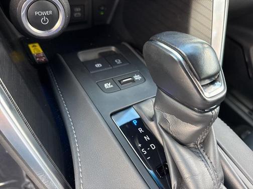 2024 Toyota Venza XLE