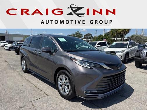 2022 Toyota Sienna Limited 7-Passenger