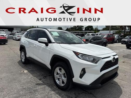 2020 Toyota RAV4 XLE