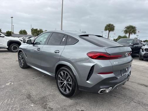 2025 BMW X6 xDrive40i