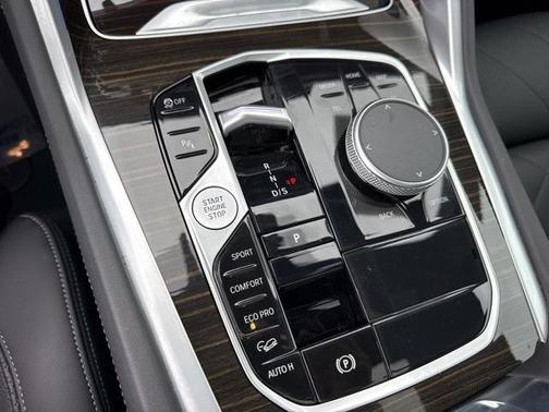 2025 BMW X6 xDrive40i