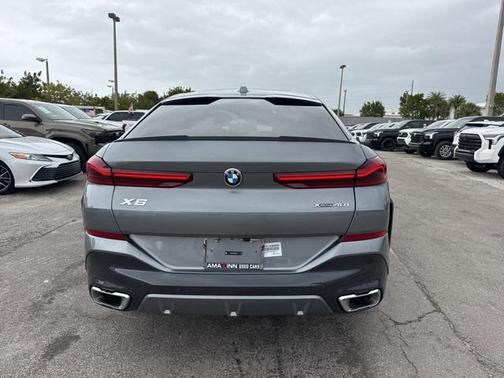 2025 BMW X6 xDrive40i