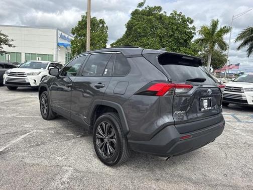 2024 Toyota RAV4 Hybrid XLE Premium