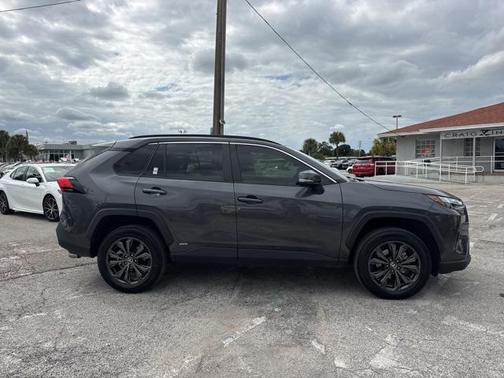 2024 Toyota RAV4 Hybrid XLE Premium