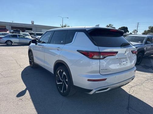 2024 Mitsubishi Outlander SE 2.5 S-AWC