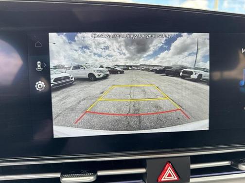 2025 Hyundai ELANTRA HEV Limited