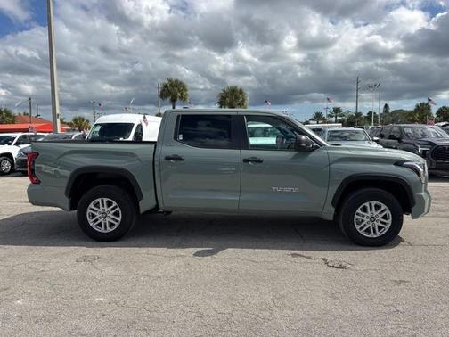 2025 Toyota Tundra SR5