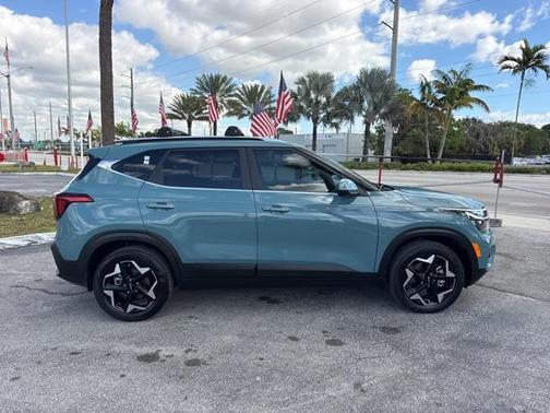 2025 Kia Seltos EX