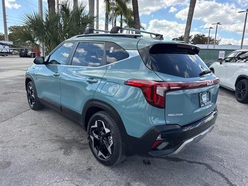 2025 Kia Seltos EX