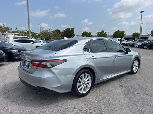 2022 Toyota Camry LE