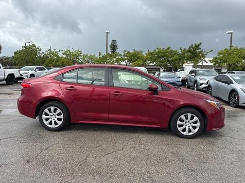 2024 Toyota Corolla Hybrid SE