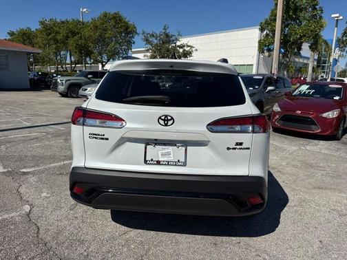 2025 Toyota Corolla Hybrid SE
