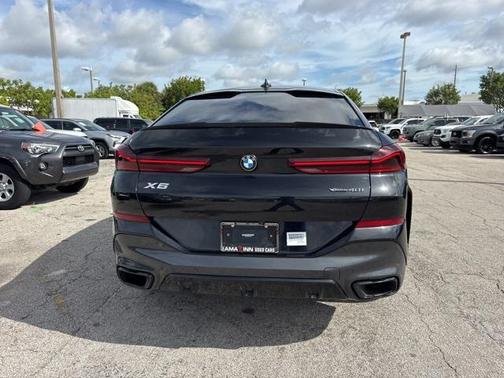 2022 BMW X6 xDrive40i