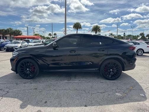 2022 BMW X6 xDrive40i