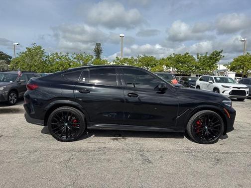 2022 BMW X6 xDrive40i