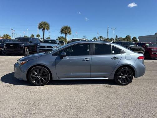 2023 Toyota Corolla Hybrid XLE